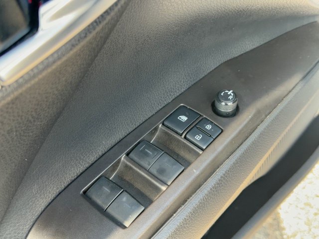 Used 2022 Toyota Camry SE w/ Convenience Package FWD image 14