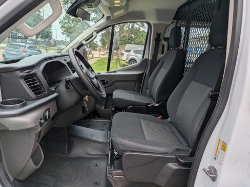 Used 2024 Ford Transit 250 Low Roof w/ Exterior Upgrade Package RWD image 9