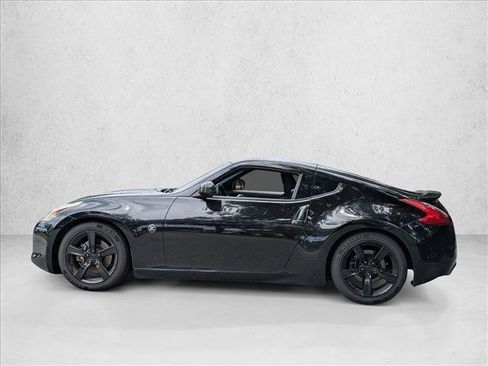 Used 2009 Nissan 370Z Coupe w/ Aerodynamics Pkg RWD image 9