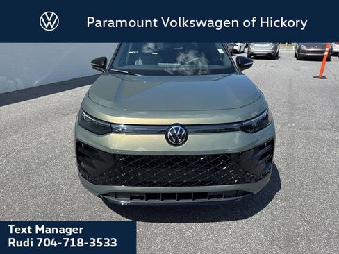 New 2026 Volkswagen Tiguan SE R-Line FWD image 3