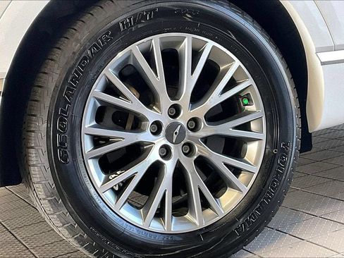 Used 2024 Genesis GV80 2.5T AWD/4WD image 35