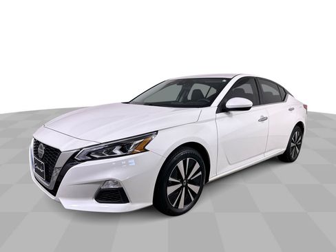 Used 2022 Nissan Altima 2.5 SV image 37