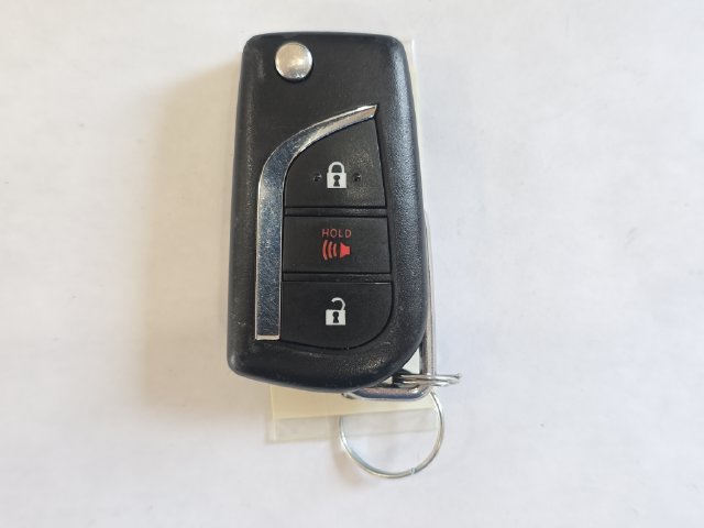 Used 2021 Toyota RAV4 LE AWD/4WD image 29