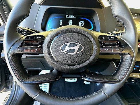 Used 2025 Hyundai Elantra Sport w/ Cargo Package FWD image 15