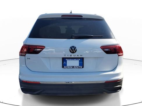 Used 2024 Volkswagen Tiguan SE FWD image 5