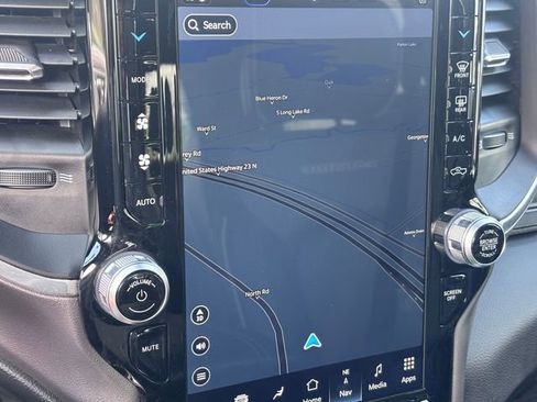 Used 2023 RAM 1500 Laramie AWD/4WD image 22