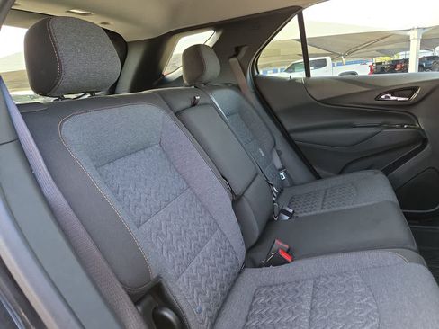 Used 2024 Chevrolet Equinox LT w/ LPO, Floor Liner Package FWD image 17