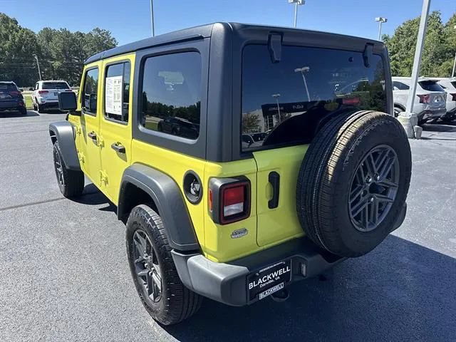 Used 2024 Jeep Wrangler Unlimited Sport AWD/4WD image 5