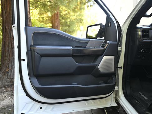 Used 2021 Ford F150 Platinum w/ Equipment Group 701A High AWD/4WD image 16