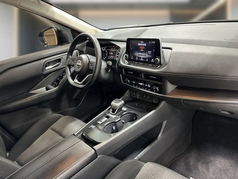 Used 2024 Nissan Rogue SV FWD image 16