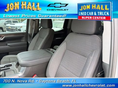 Used 2024 Chevrolet Silverado 1500 LT RWD image 16