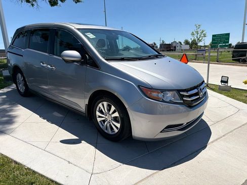 Used 2017 Honda Odyssey EX-L image 2