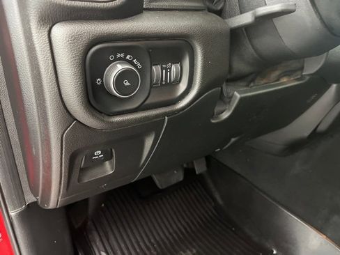Used 2019 RAM 1500 Tradesman image 25