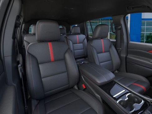 New 2026 Chevrolet Traverse RS w/ LPO, Floor Liner Package image 16