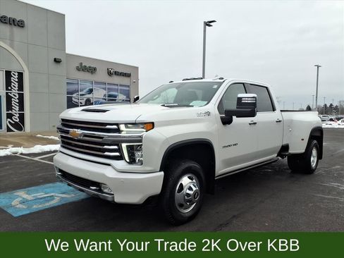 Used 2022 Chevrolet Silverado 3500 High Country image 2