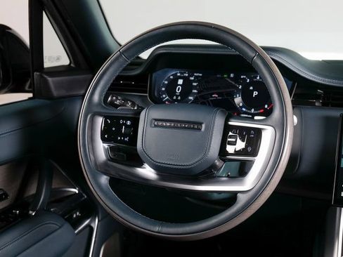 Certified 2024 Land Rover Range Rover SV AWD/4WD image 12