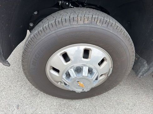 Used 2024 Chevrolet Silverado 3500 High Country w/ High Country Premium Package image 12