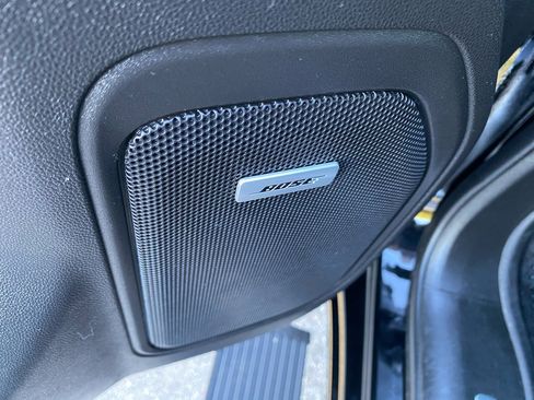 Used 2020 Chevrolet Silverado 1500 High Country w/ Technology Package image 17