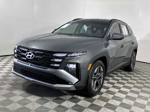 Certified 2025 Hyundai Tucson SEL FWD image 4