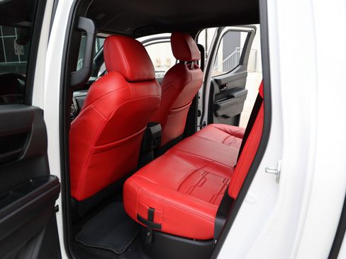 Certified 2024 Toyota Tacoma SR5 image 37