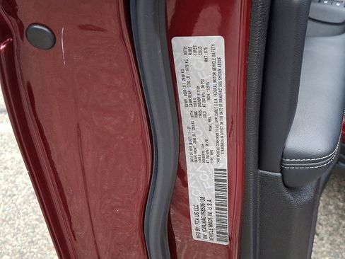 Certified 2024 Jeep Grand Cherokee L Laredo w/ Luxury Tech Group I image 29