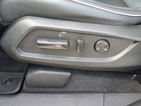 Used 2023 Honda Pilot Elite image 18