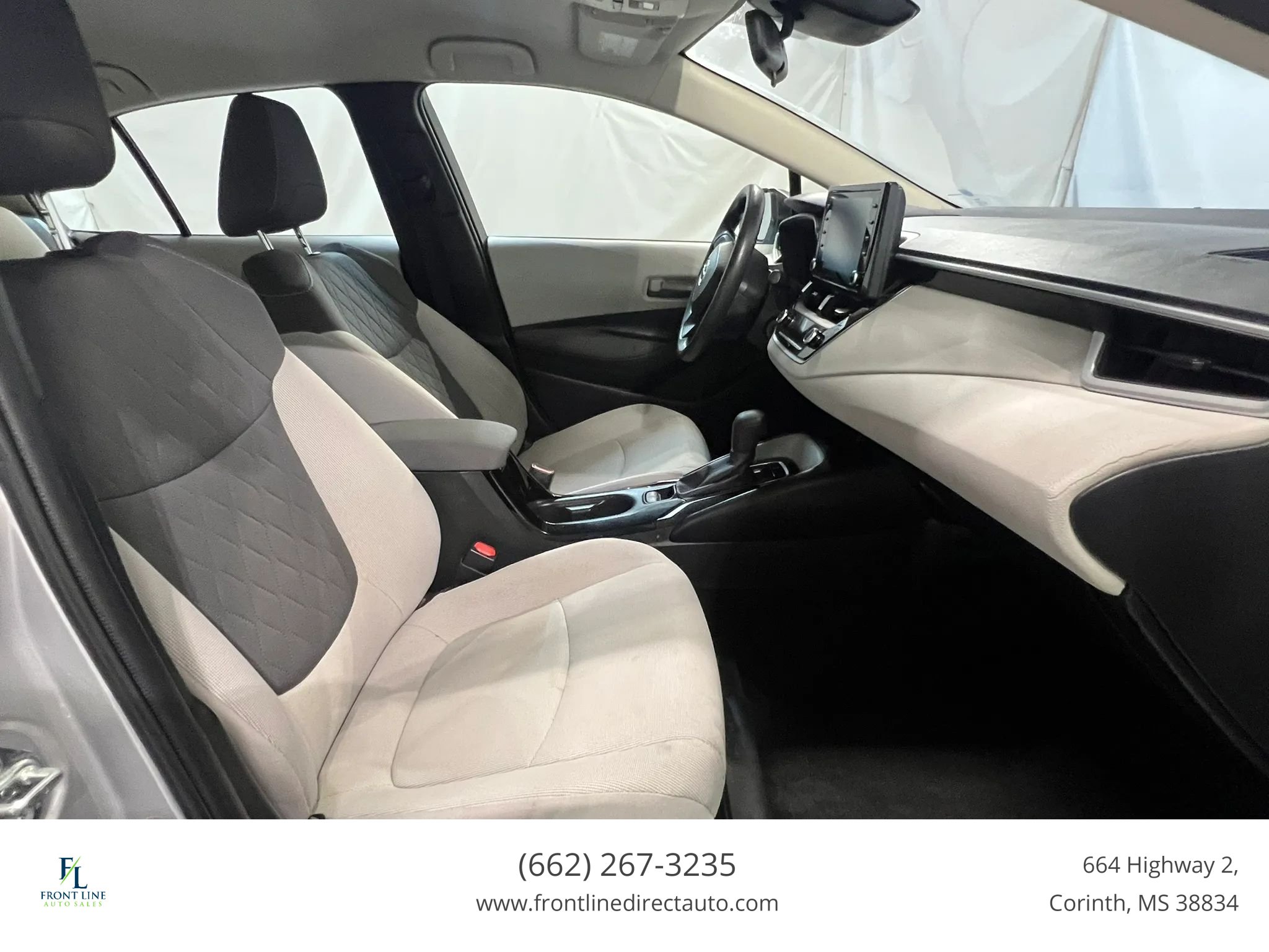 Used 2022 Toyota Corolla LE FWD image 19