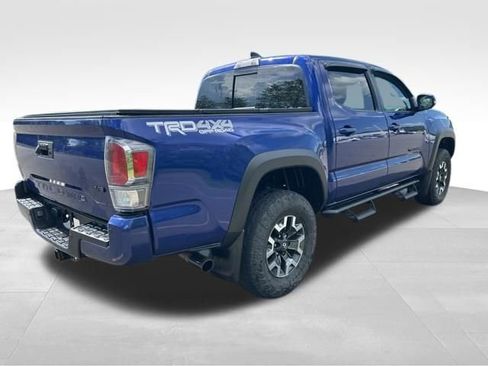Used 2023 Toyota Tacoma TRD Off-Road w/ Technology Package AWD/4WD image 5