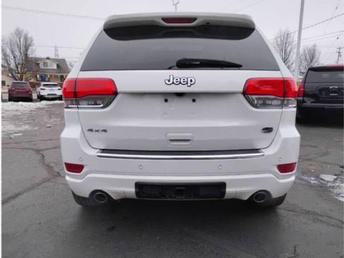 Used 2018 Jeep Grand Cherokee Overland AWD/4WD image 8