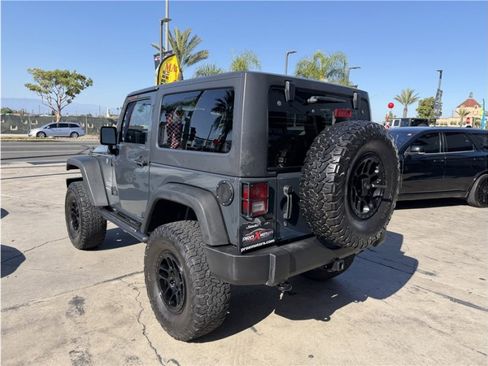 Used 2017 Jeep Wrangler Sport w/ Connectivity Group AWD/4WD image 4