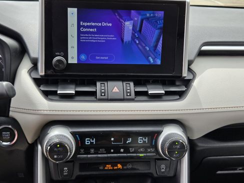 Used 2023 Toyota RAV4 XLE Premium image 18