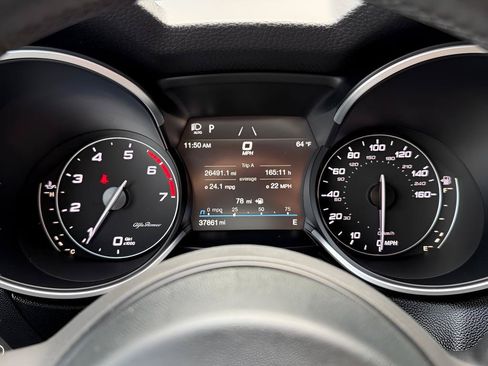 Used 2022 Alfa Romeo Stelvio Sprint RWD image 40