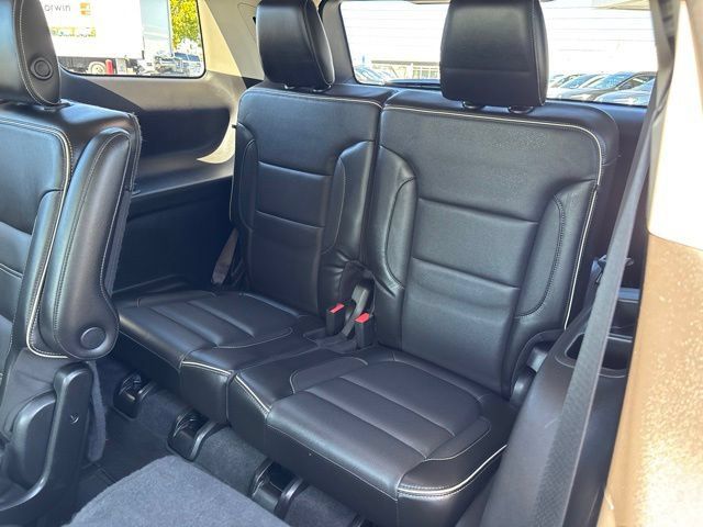 Used 2019 GMC Acadia Denali w/ Technology Package AWD/4WD image 15