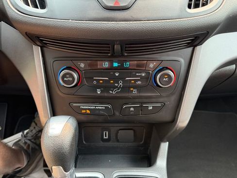 Used 2017 Ford Escape SE AWD/4WD image 27