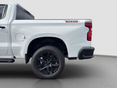 Used 2022 Chevrolet Silverado 1500 LT Trail Boss w/ Safety Package AWD/4WD image 22