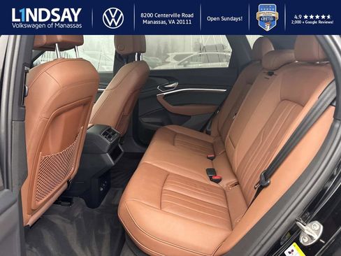 Used 2022 Audi e-tron Premium image 10
