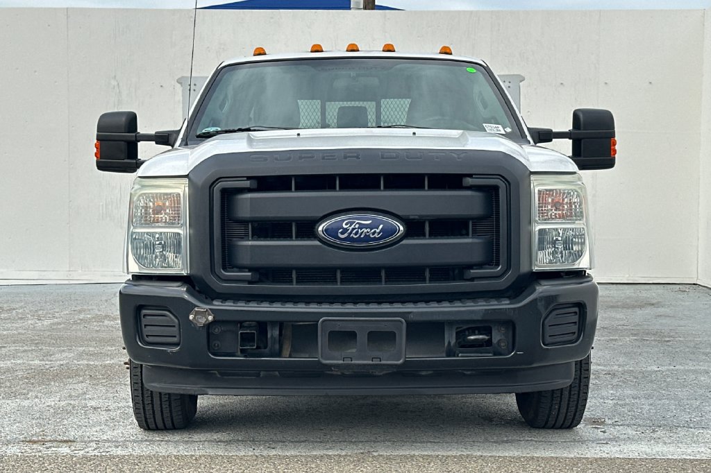 Used 2016 Ford F350 XL w/ Power Equipment Group RWD image 8