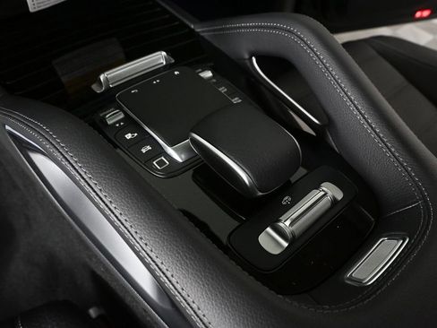 New 2026 Mercedes-Benz GLS 450 4MATIC image 15