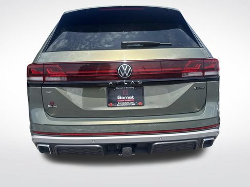 Certified 2025 Volkswagen Atlas Peak Edition SE AWD/4WD image 11