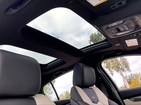 Used 2025 Cadillac CT5 Sport image 13