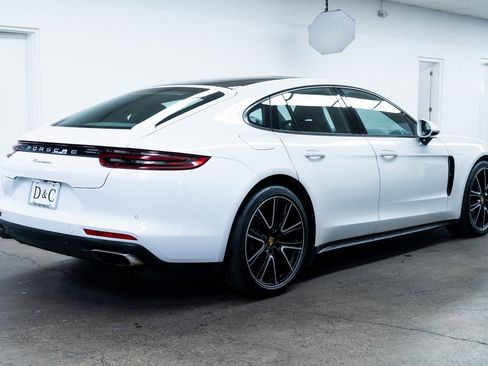 Used 2020 Porsche Panamera 4 image 6