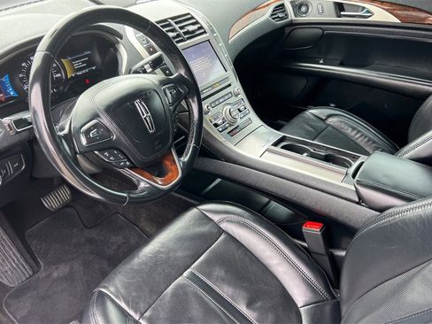 Used 2020 Lincoln MKZ Reserve image 12