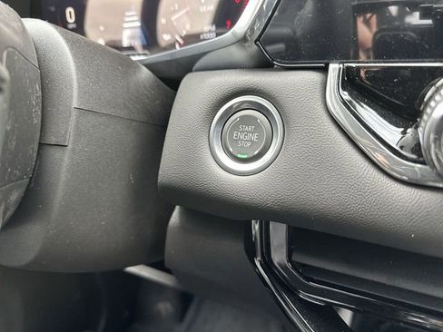 New 2026 GMC Canyon Elevation w/ Convenience Package image 17