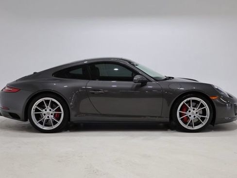 Used 2019 Porsche 911 Carrera 4S AWD/4WD image 10