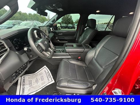 Used 2023 Toyota Sequoia Platinum AWD/4WD image 17