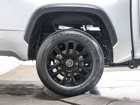 Used 2024 Toyota Tundra Limited AWD/4WD image 7