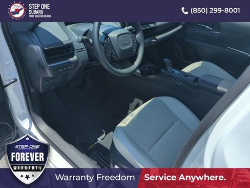 Used 2024 Toyota Prius Limited w/ Limited Premium Package FWD image 11
