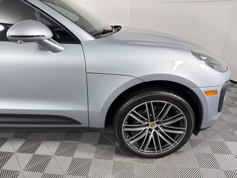 Certified 2026 Porsche Macan AWD/4WD image 12