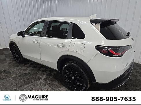 Used 2024 Honda HR-V Sport image 9