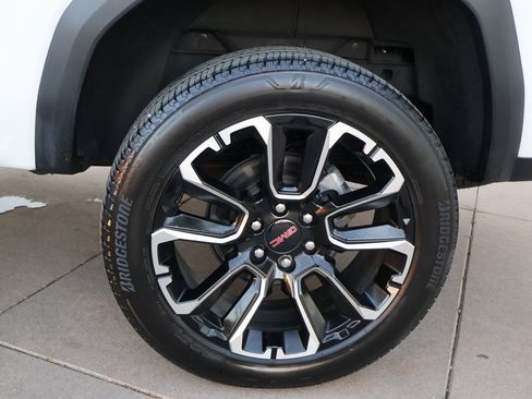 Used 2023 GMC Canyon Denali image 42